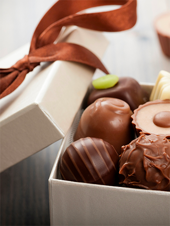 Voici les 3 meilleurs chocolats de Noël à offrir pour les fêtes, selon un  nutritionniste (à moins de 5€ !)